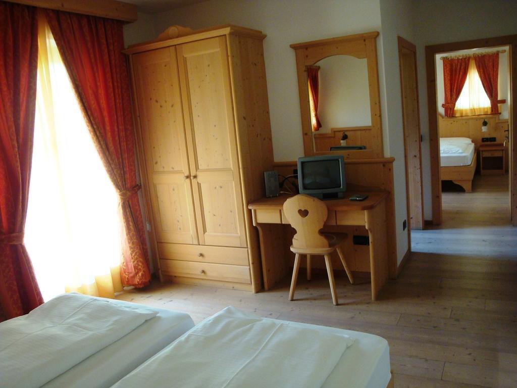 Bed and Breakfast Agritur Cornasest Breguzzo Pokój zdjęcie