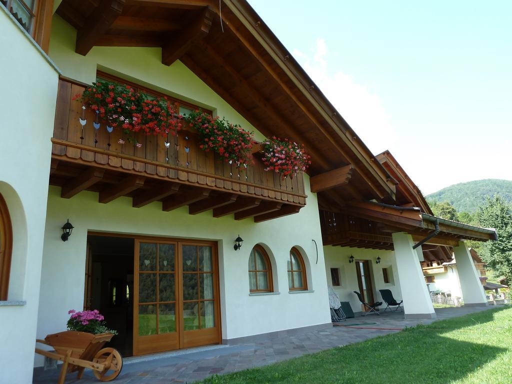 Bed and Breakfast Agritur Cornasest Breguzzo Zewnętrze zdjęcie